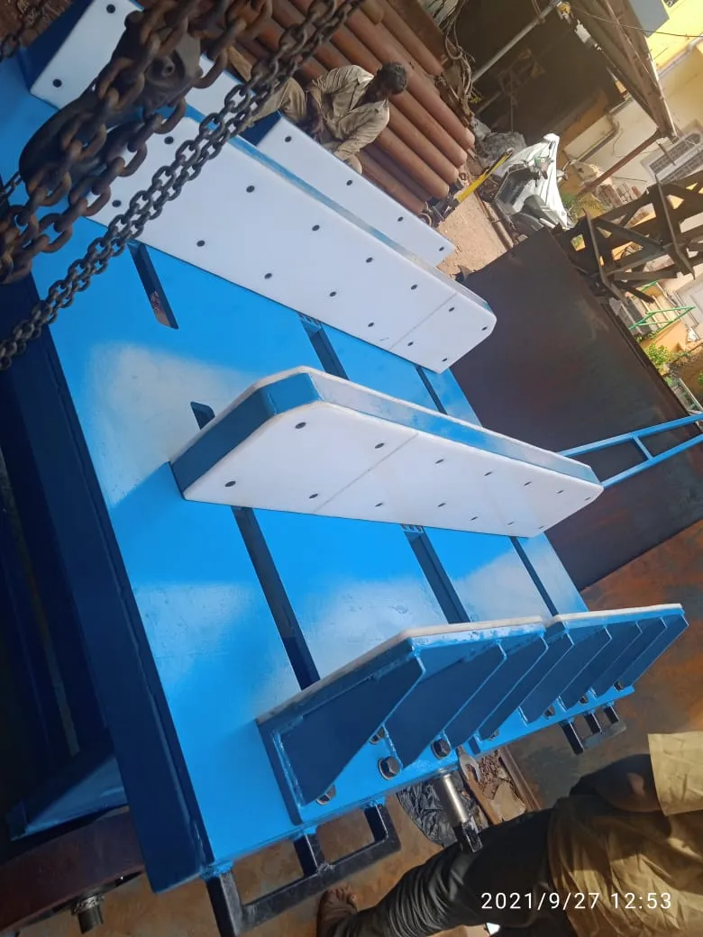 Trolley with adjustable bracket